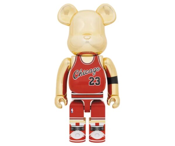 Bearbrick Michael Jordan 1985 Rookie Jersery 1000% Gold Chrome - Imagen 2